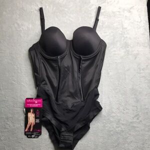 Maidenform Firm Control Shapewear Easy-Up Shaper Black New